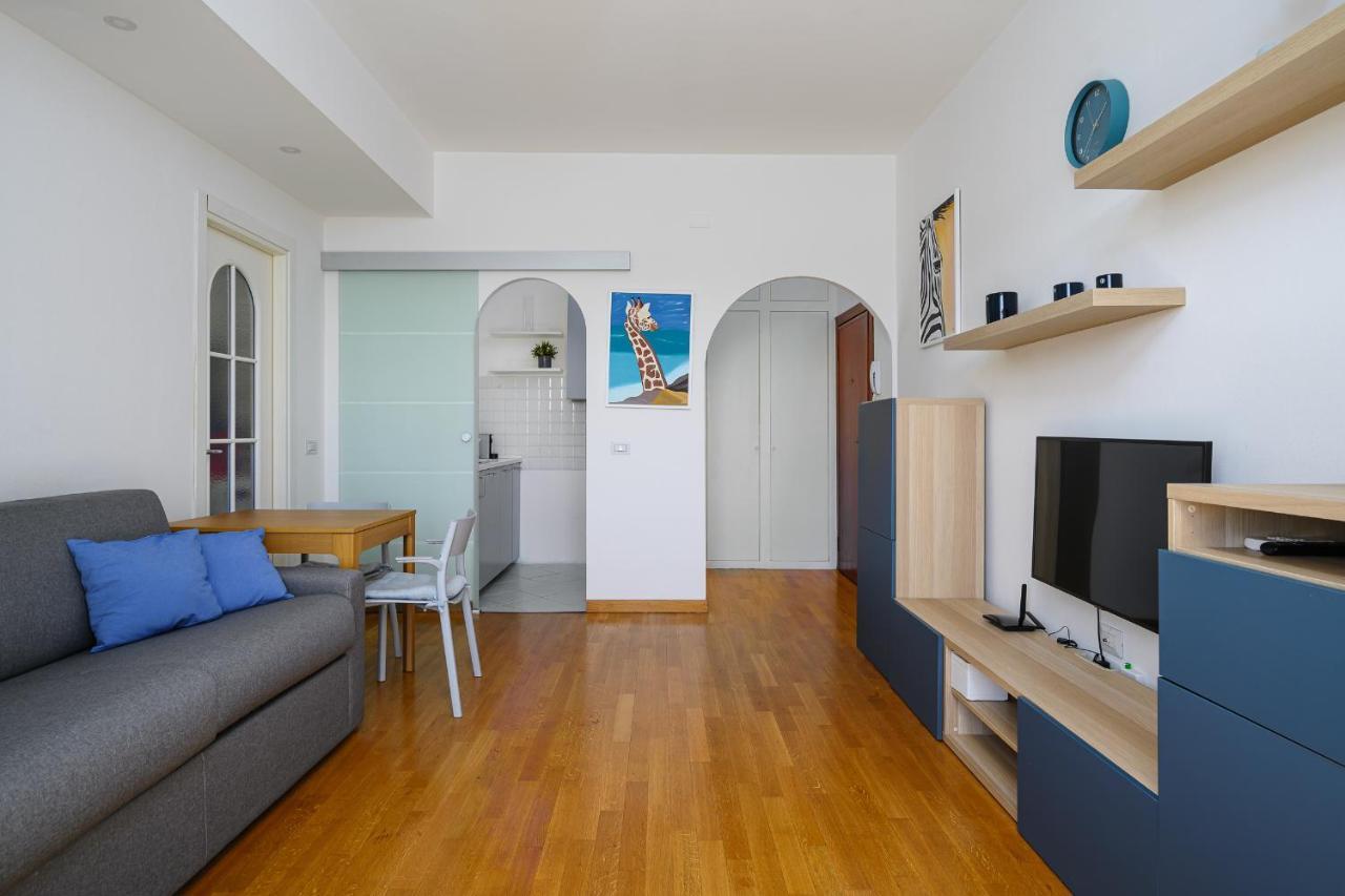 Inganni Charme Apartment Milan Exterior photo